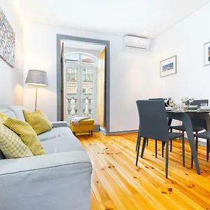 Whome | Downtown Family Apartment